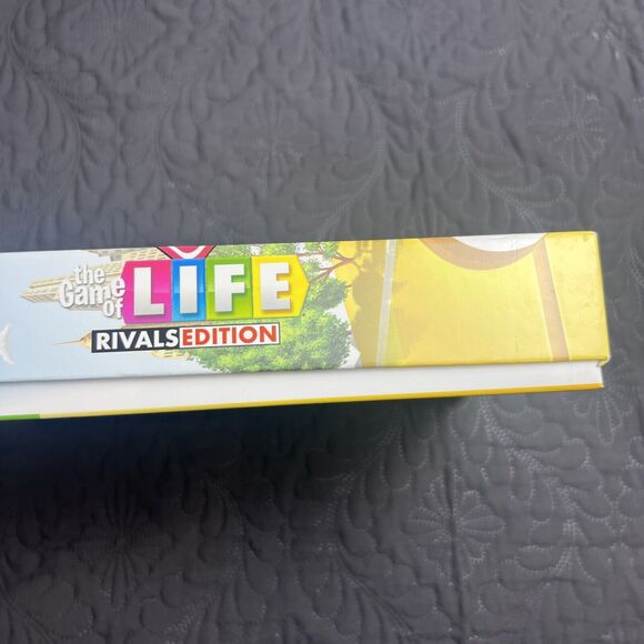 Hasbro The Game of Life Rivals Edition Board Game 2 Player Game Age 8+ NEW - E9A - Picture 5 of 7
